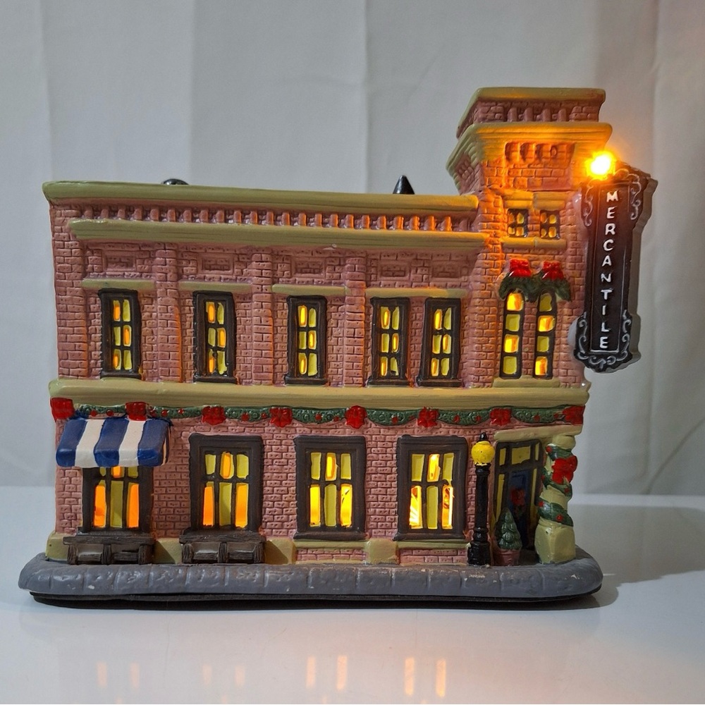 The Pioneer Woman Festive Mercantile Building Christmas Village Decoration - New
